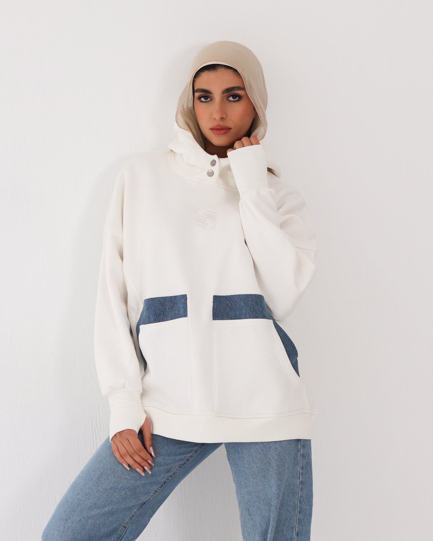 Pocket Twist Hoodie - White