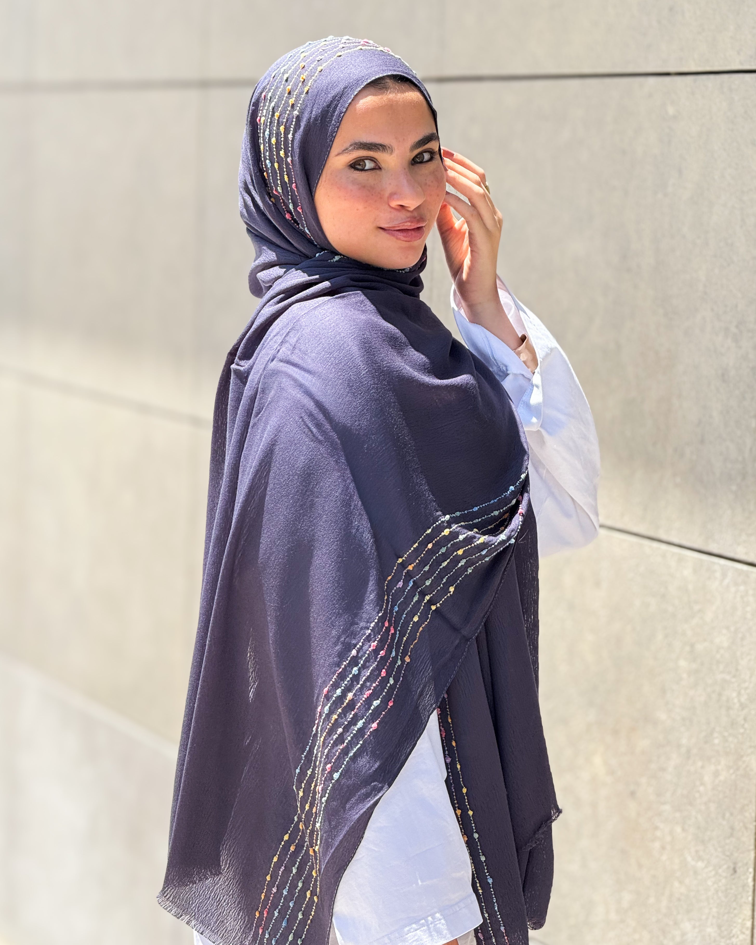 Twist of Lines Hijab - Navy