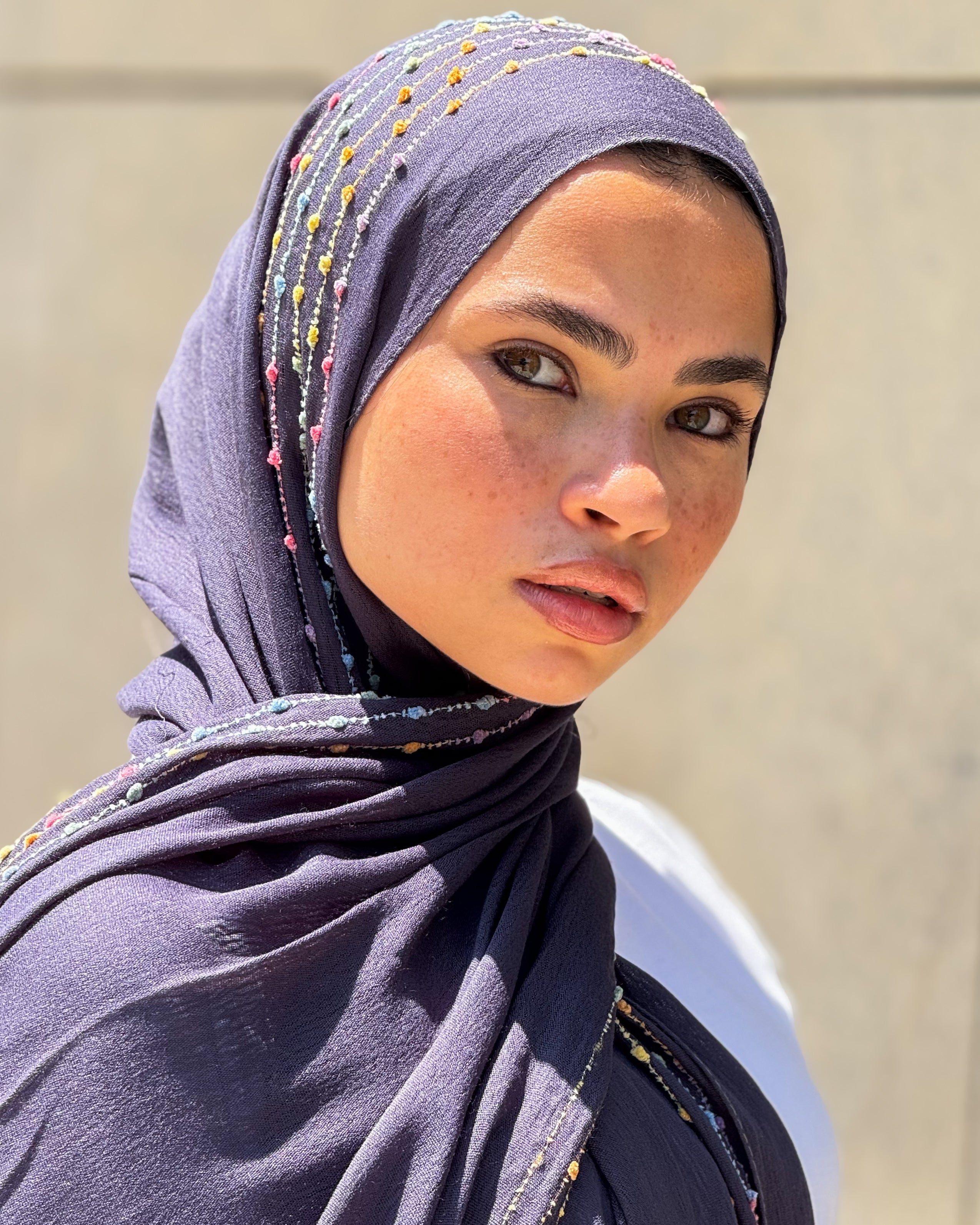 Twist of Lines Hijab - Navy