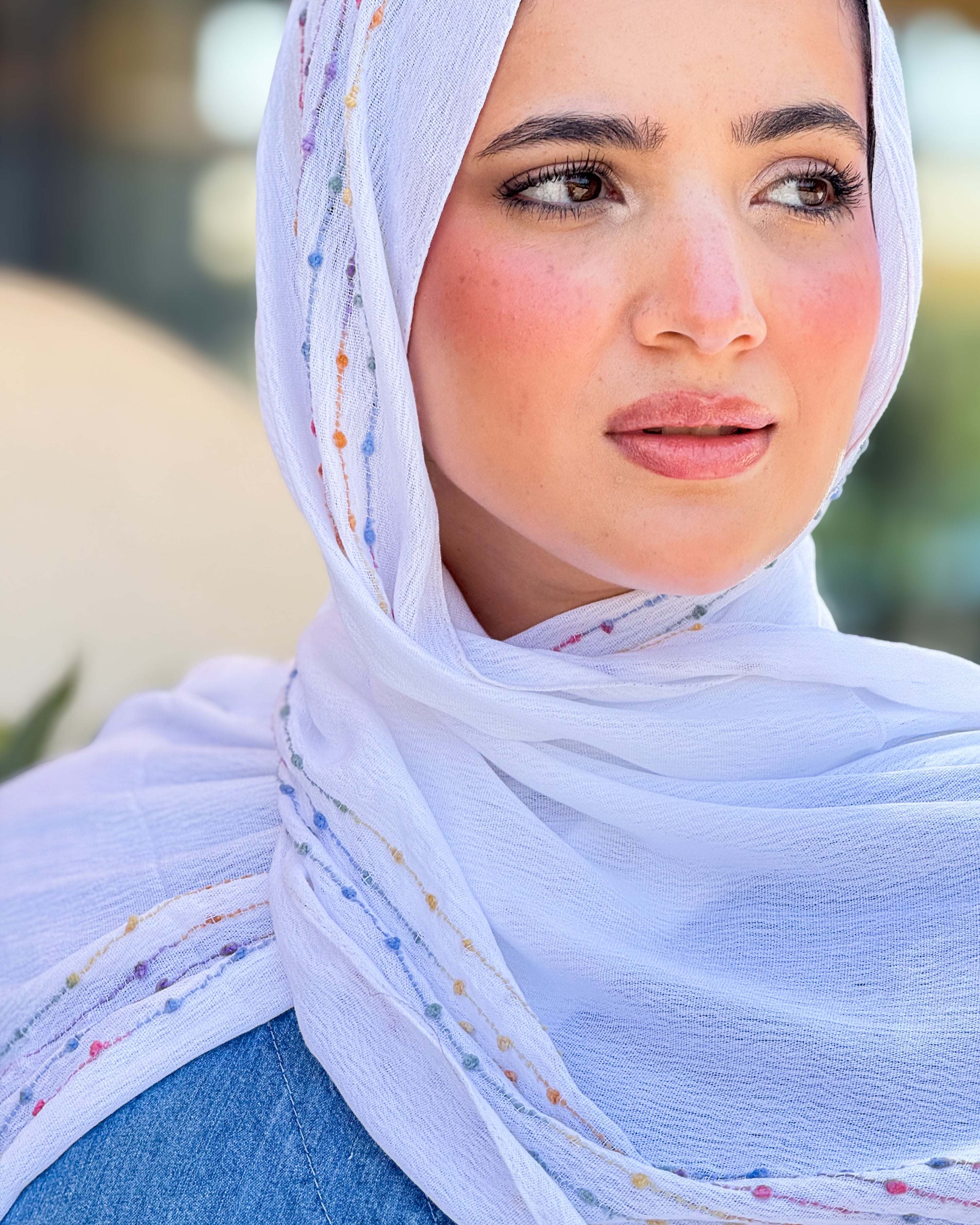 Twist of Lines Hijab - White
