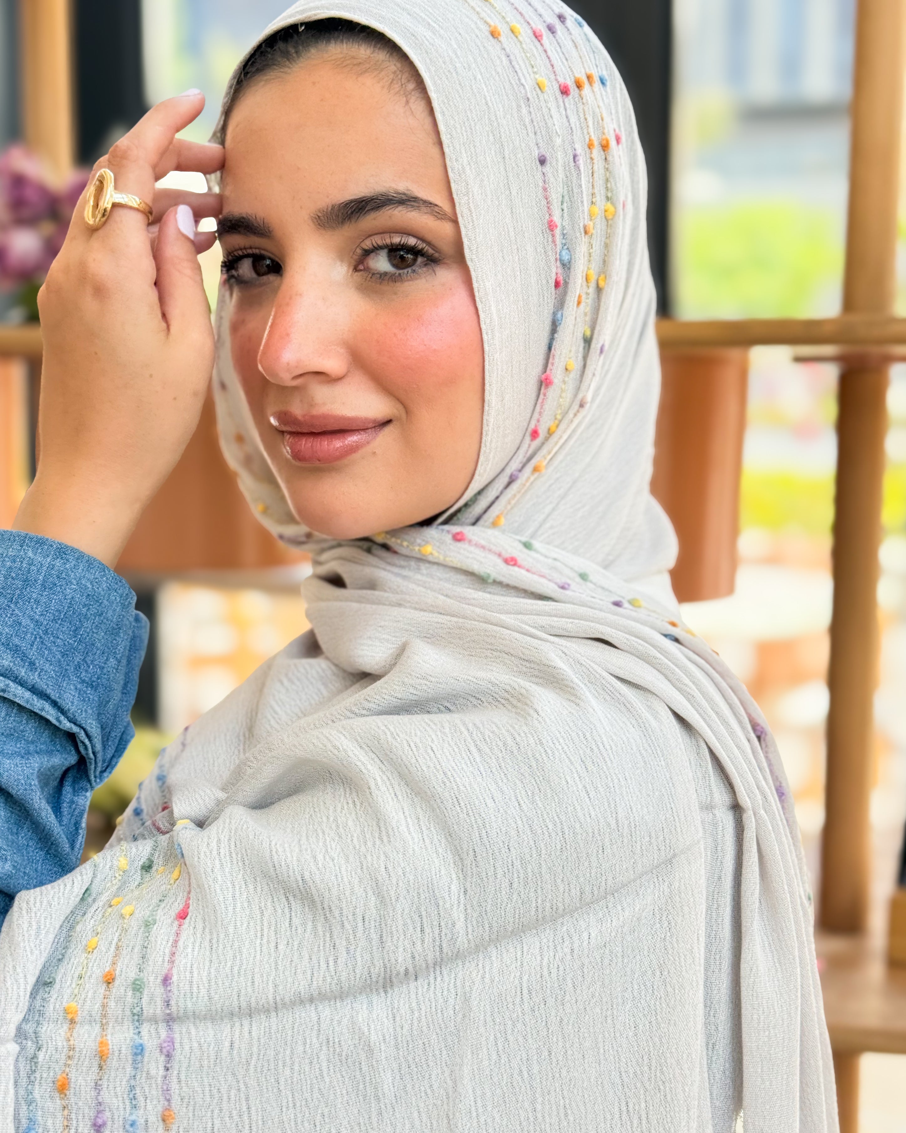 Twist of Lines Hijab - Mushroom Grey