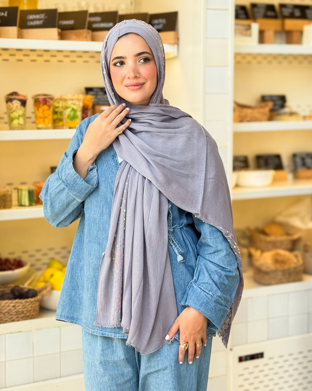 Twist of Lines Hijab - Grey