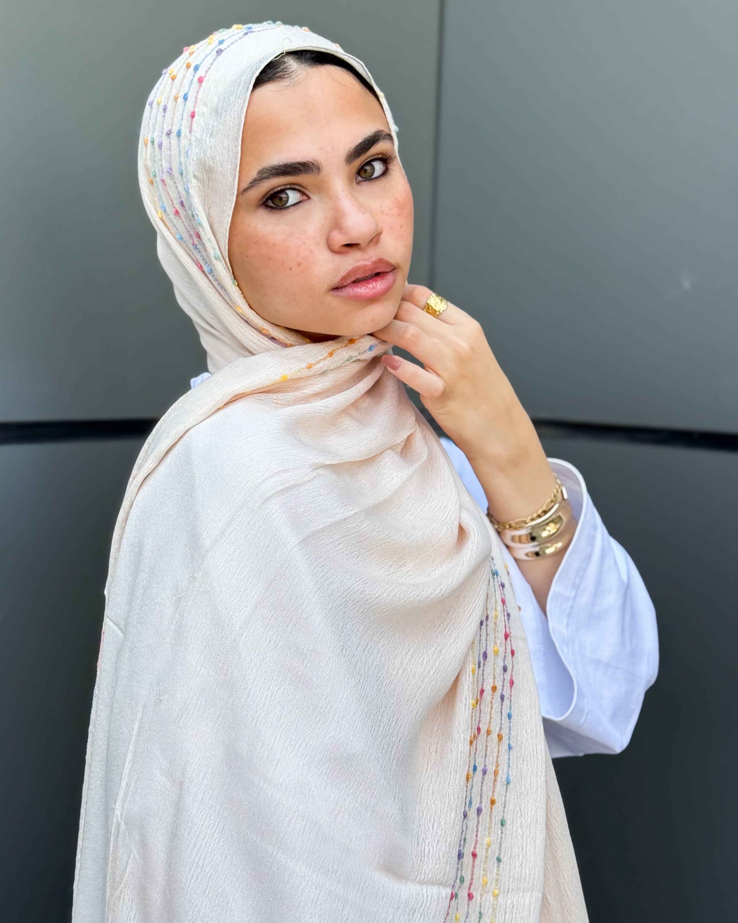 Twist of Lines Hijab - Beige