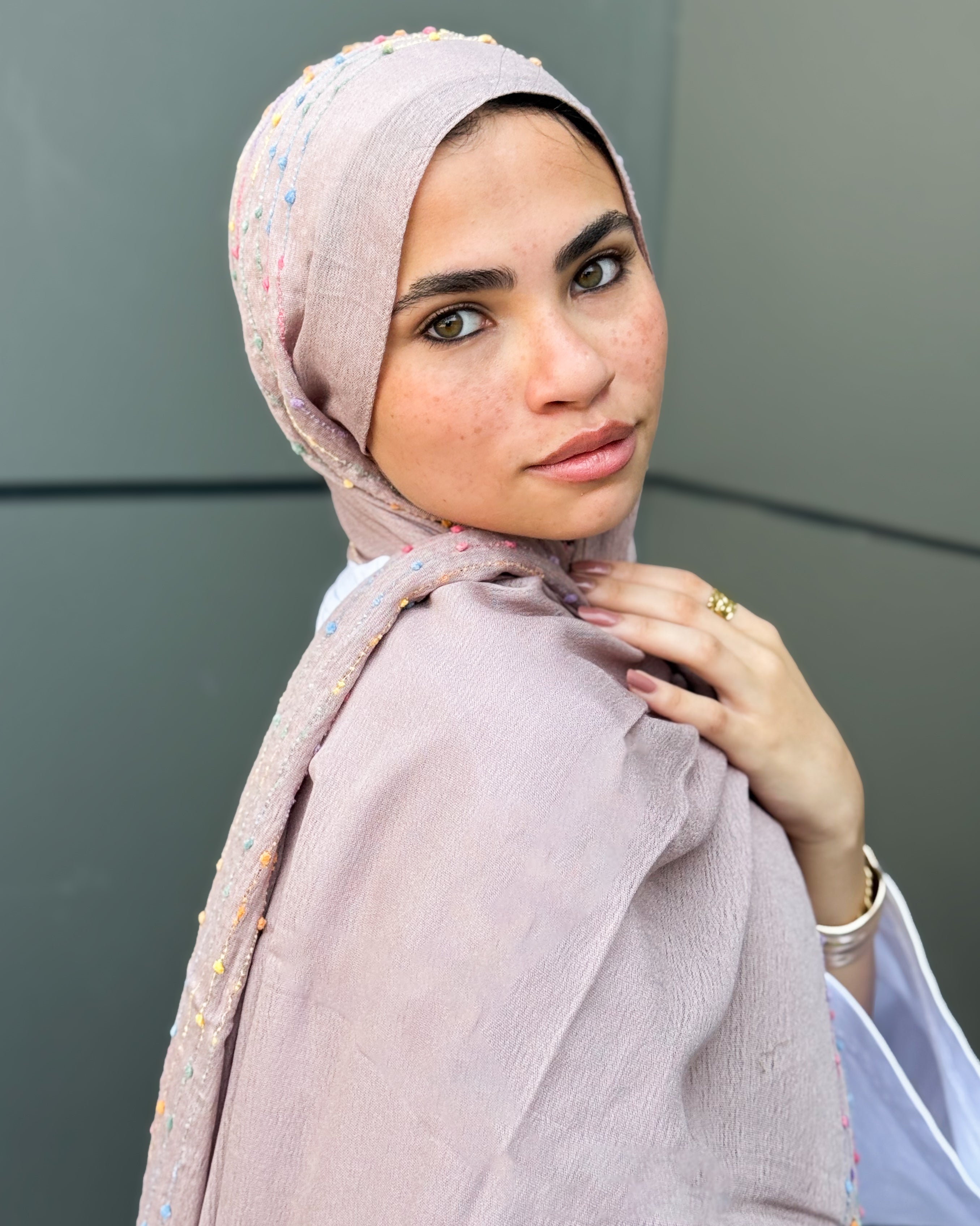 Twist of Lines Hijab - Dusty Rose