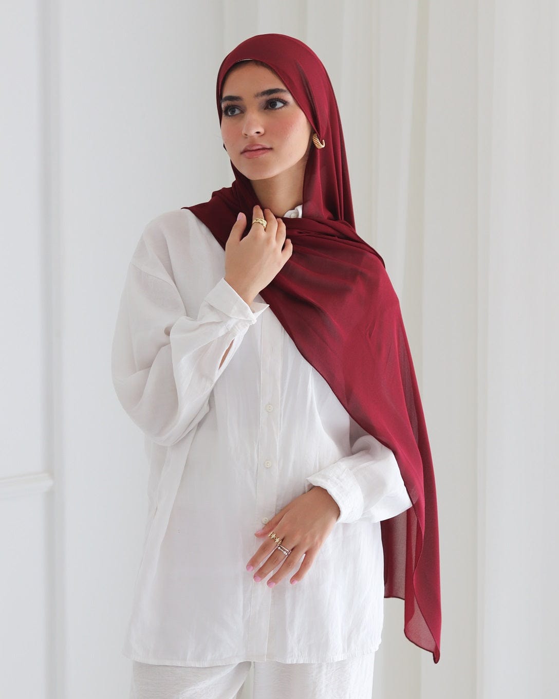 esh-esh Barn Red Premium Red Hijab