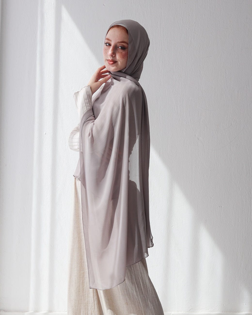 esh-esh Mushroom Grey Premium Basic Hijab